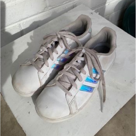 Girls Adidas Shoes - Picture 2 of 3